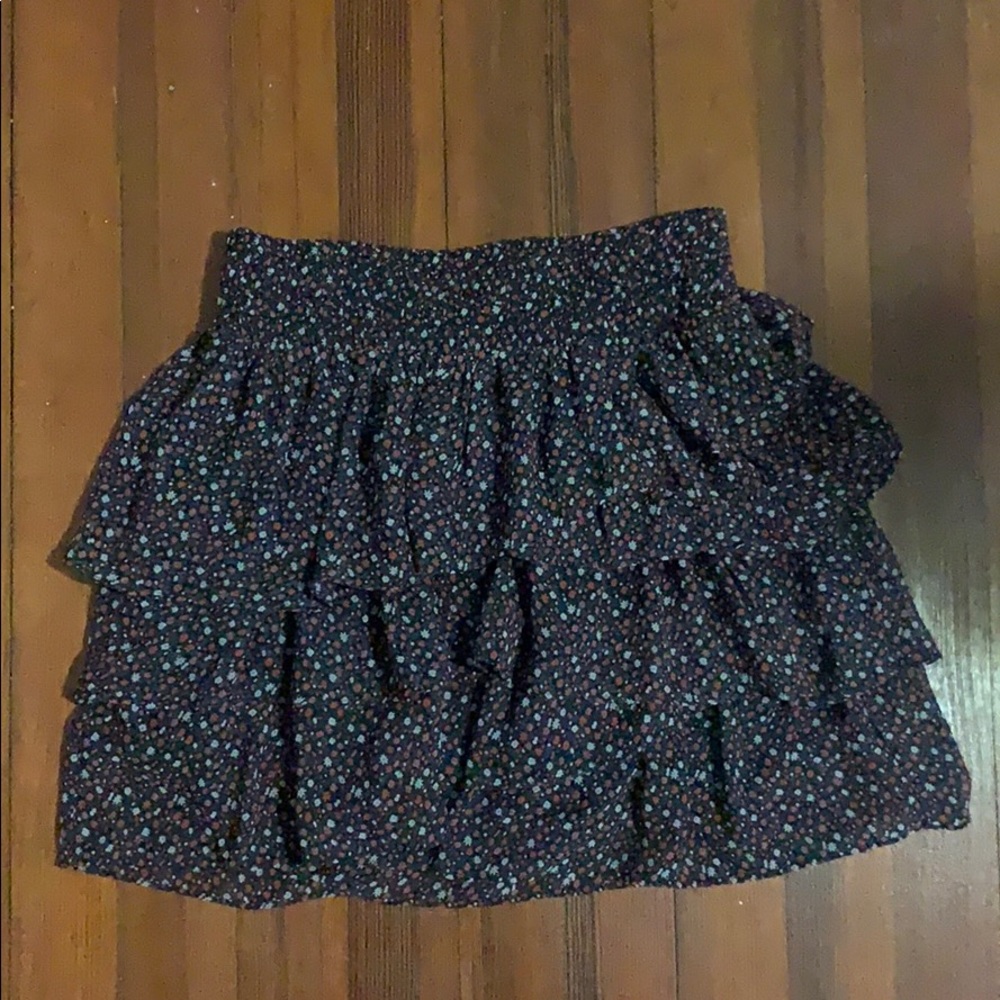 American Eagle Tiered Navy Floral Skirt Sz S